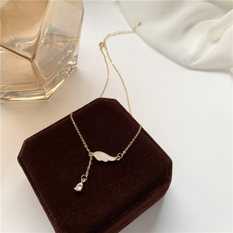 Monika Beauty Pageant Web celebrity crystal pendant clavicle chain