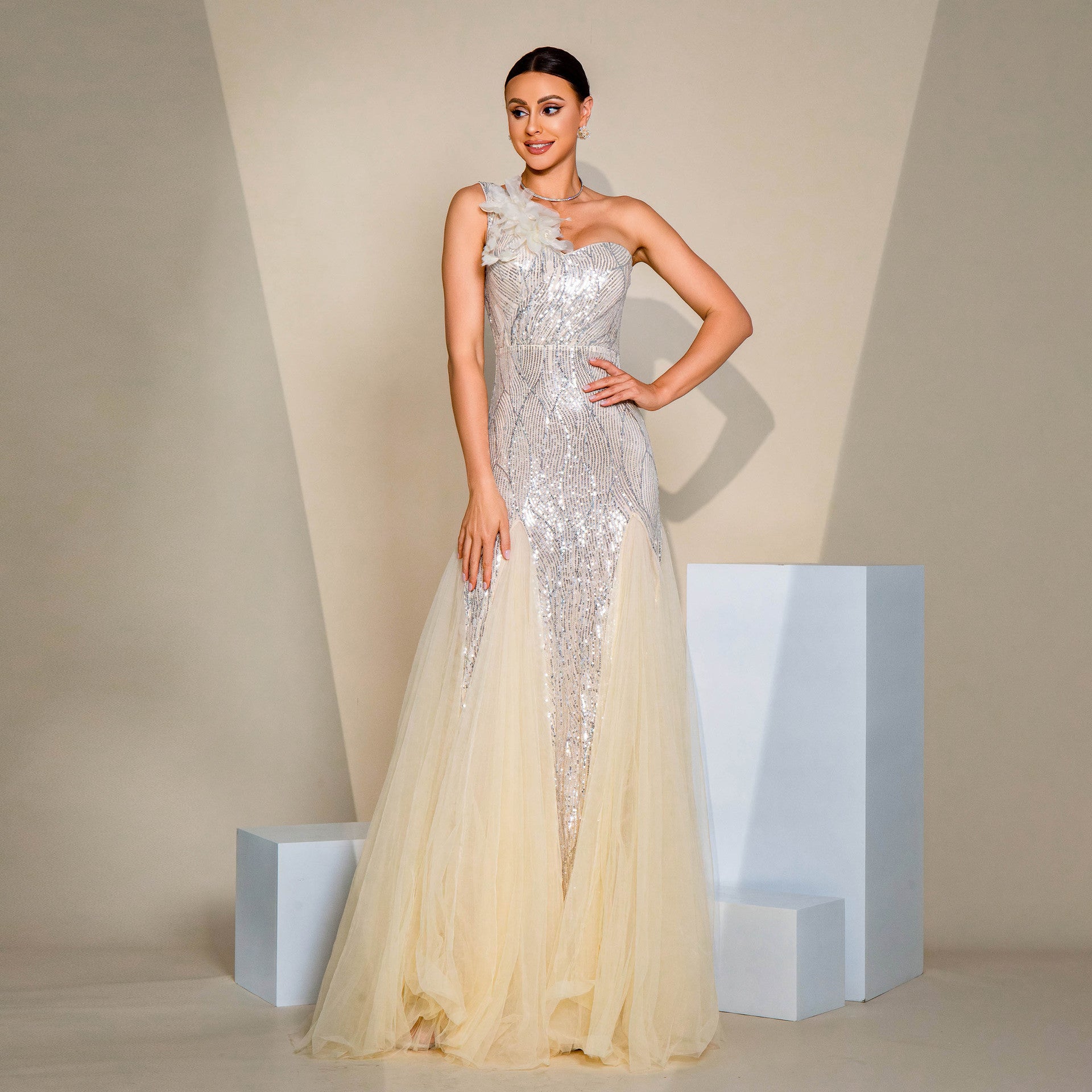 Monika Beauty Pageant One-shoulder Diagonal Collar Slim-fit Sheath Sequined Slit Evening Dress