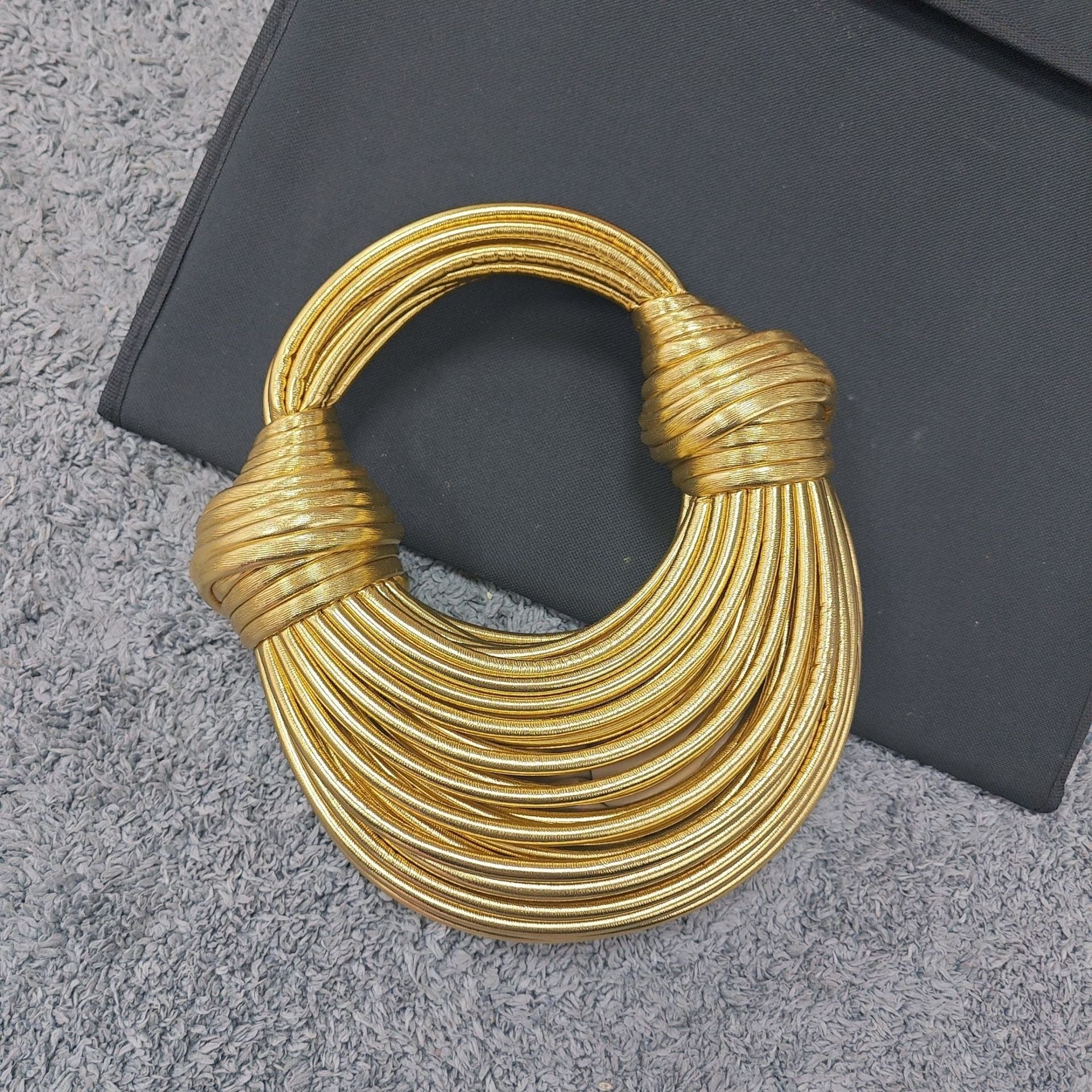 Monika Beauty Pageant Instafamous Metal Noodles Underarm Bag Fashion Shiny Surface