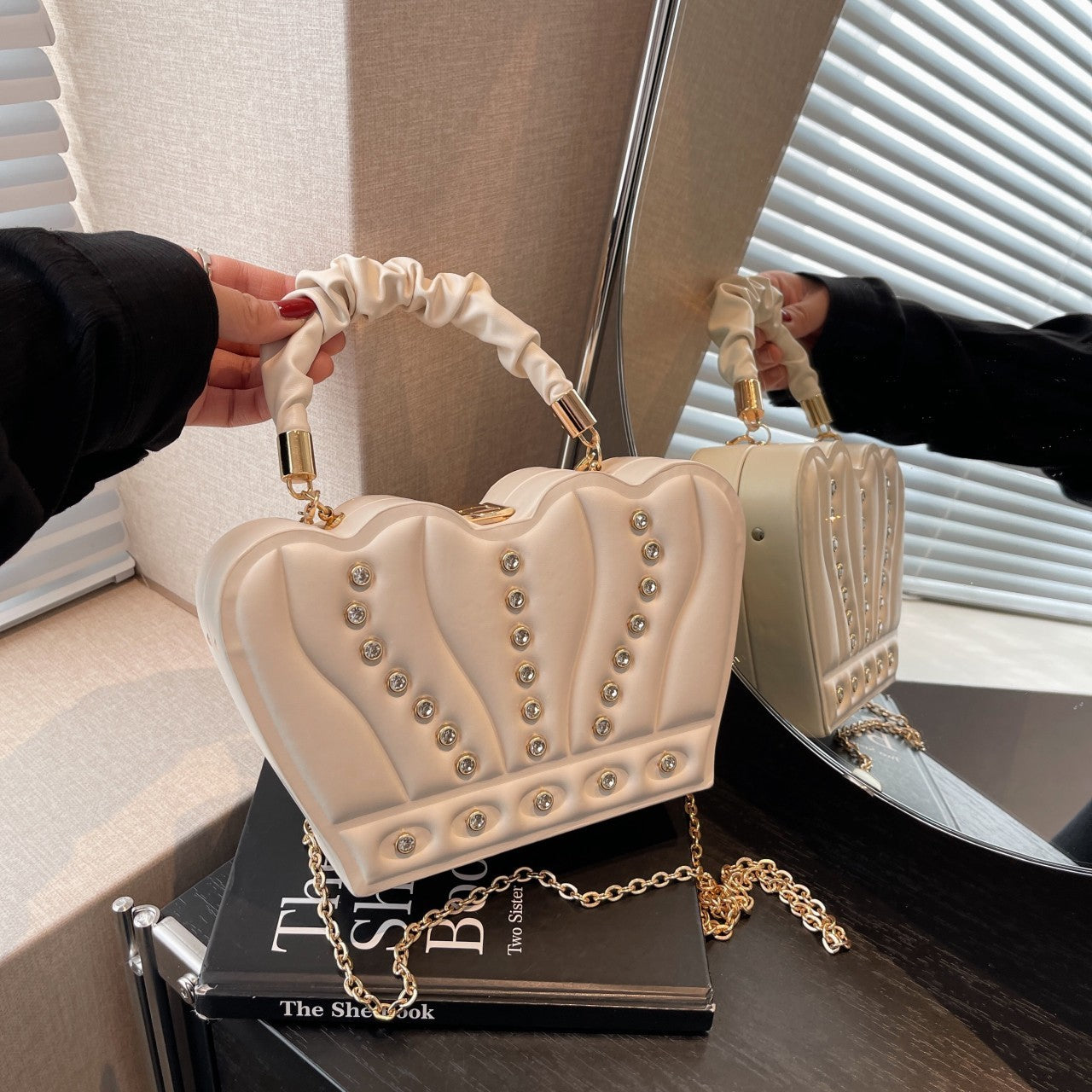 Monika Beauty Pageant Crown Handbags High-grade Elegant Affordable Luxury Fashion Shoulder Messenger Bag
